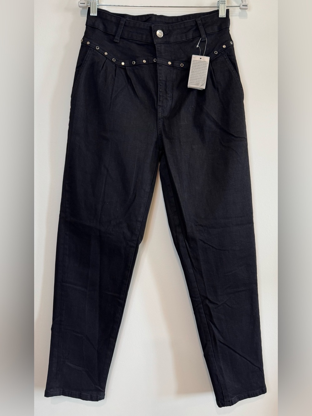 NEW Liu-Jo Milano Black High-Waist Pleated Tapered Pants Stud Detail Size 28